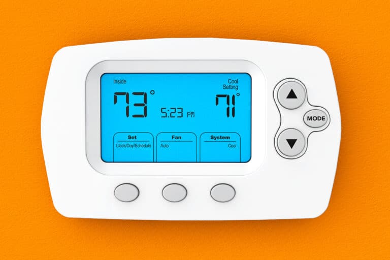 Thermostat, service and maintenance